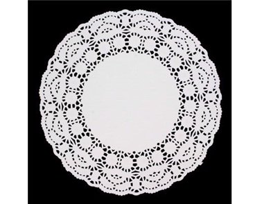 (28) 8.5IN WHITE DOILIES