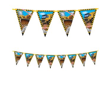 CONSTRUCTION PAPER TRIANGLE FLAG BANNER