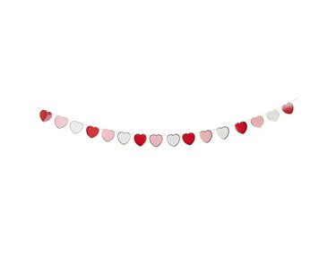 2.5m HEART GARLAND